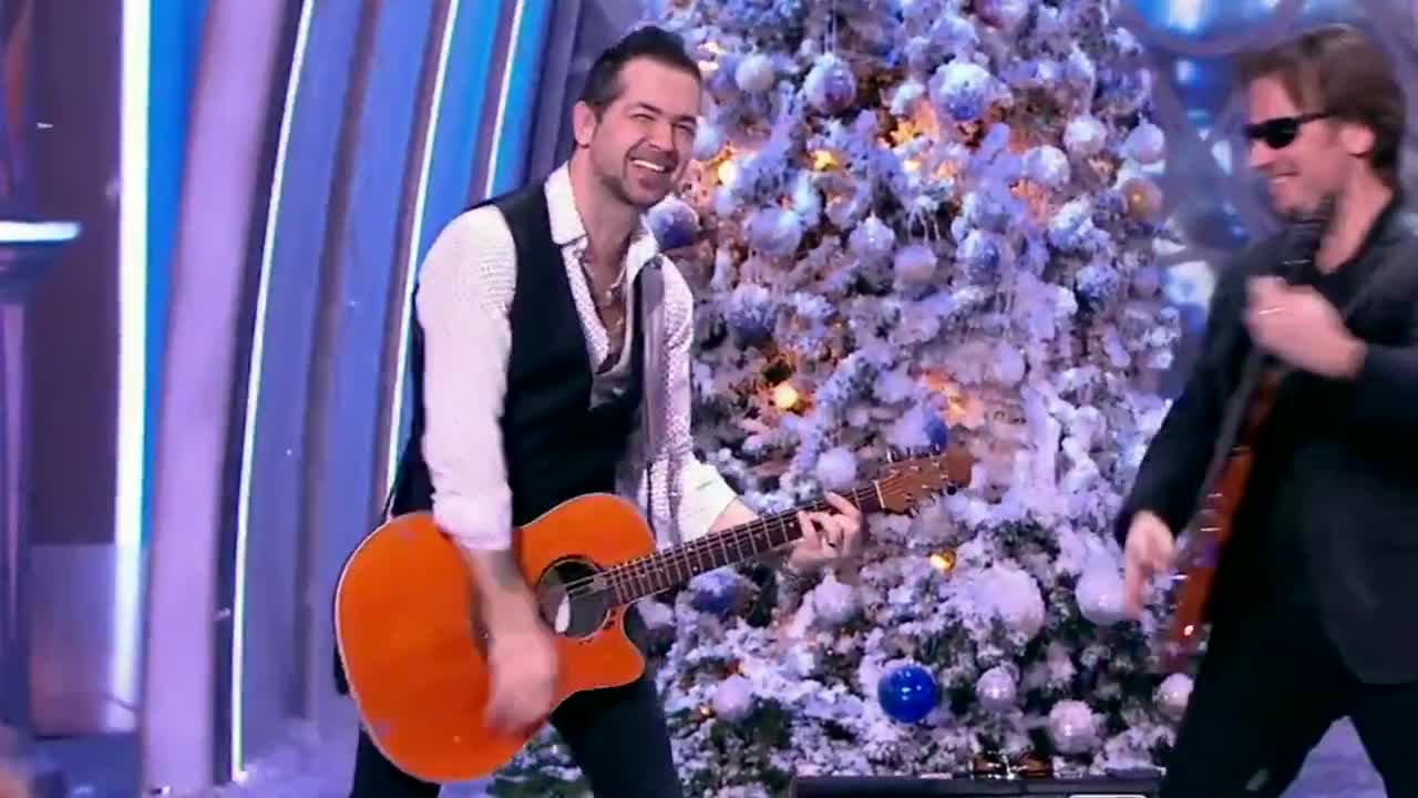 Скачать Стас Михайлов - Девочка-Лето Клип Бесплатно